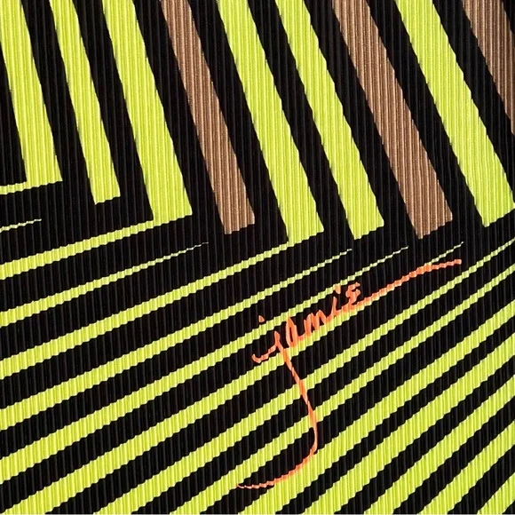 Showstopper Jamie Sadock top, EUC, Size XL - Picture 2 of 13